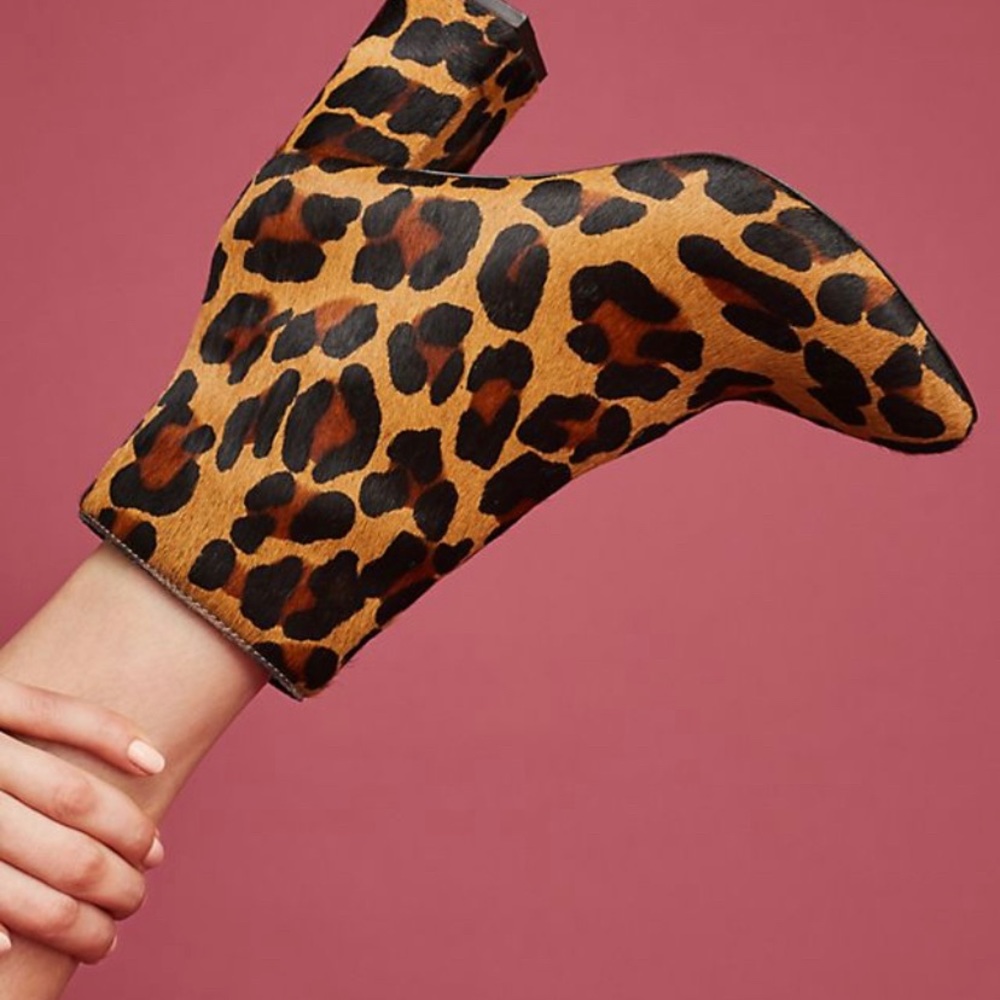 Matisse Grove genuine leather Leopard Calf Hair Booties size 9